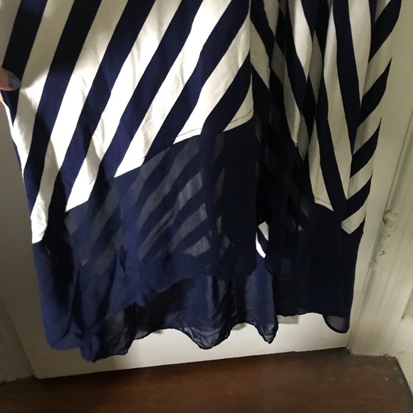 EUC Limited Blue and White Chevron Maxi Dress - Picture 4 of 6